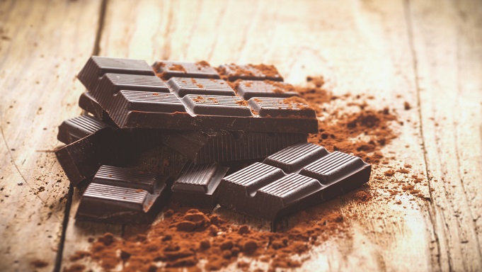 ブラックチョコレートの秘密－胃酸逆流のきっかけ？